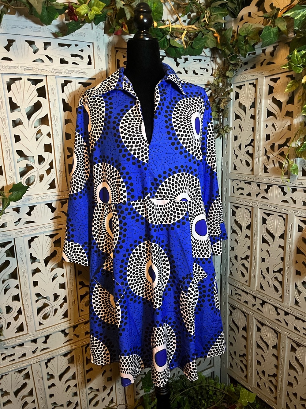 SHEIN SLAYDIVA EXOTIC BLUE WHITE & BLACK GEO PRINT BLOUSY PLUS SIZE MIDI DRESS